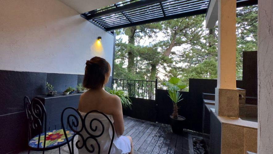 ISANA Resort: Natural Private Hotsprings and Ocean View Boutique Hotel