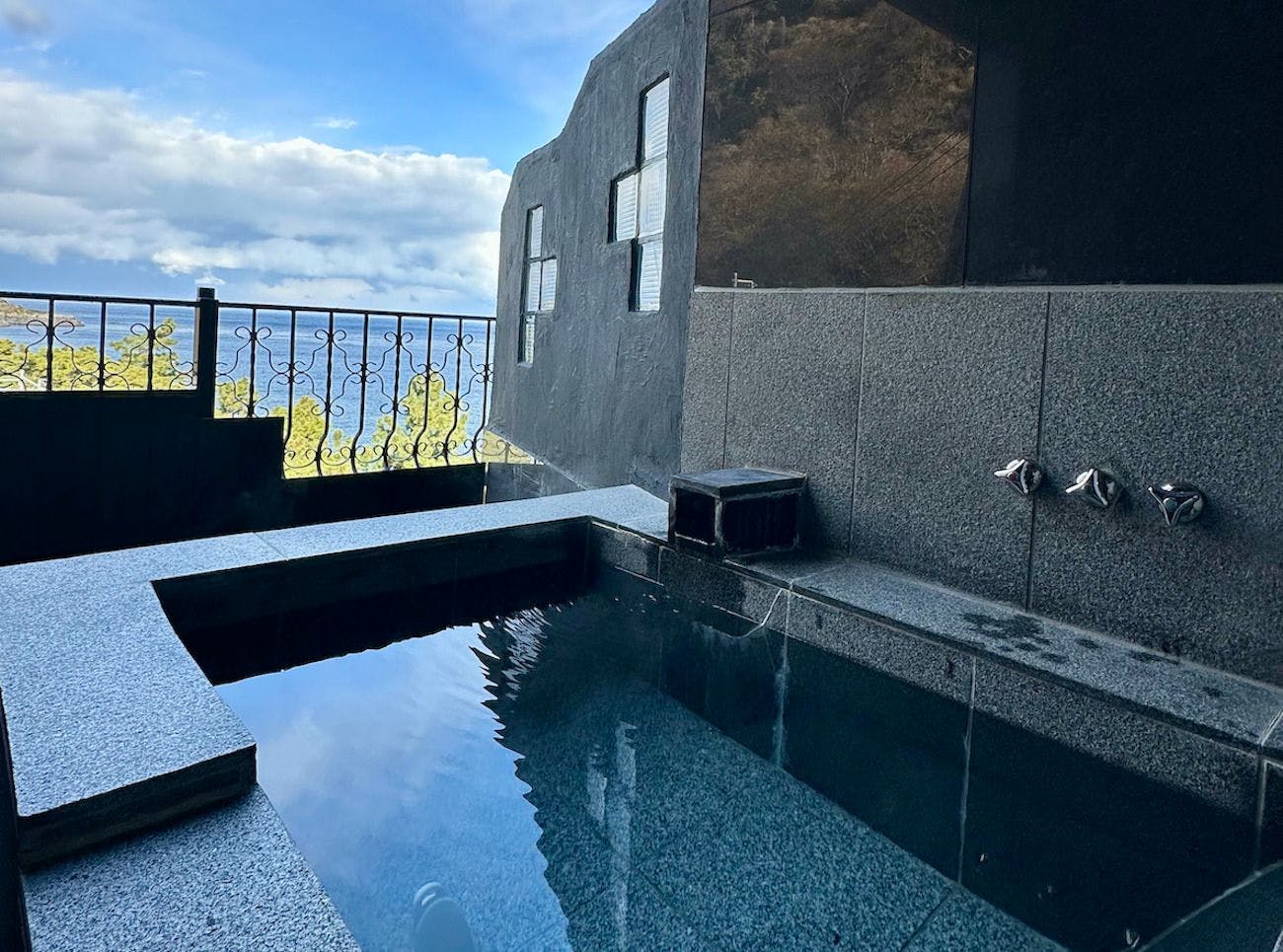 ISANA Resort: Natural Private Hotsprings and Ocean View Boutique Hotel