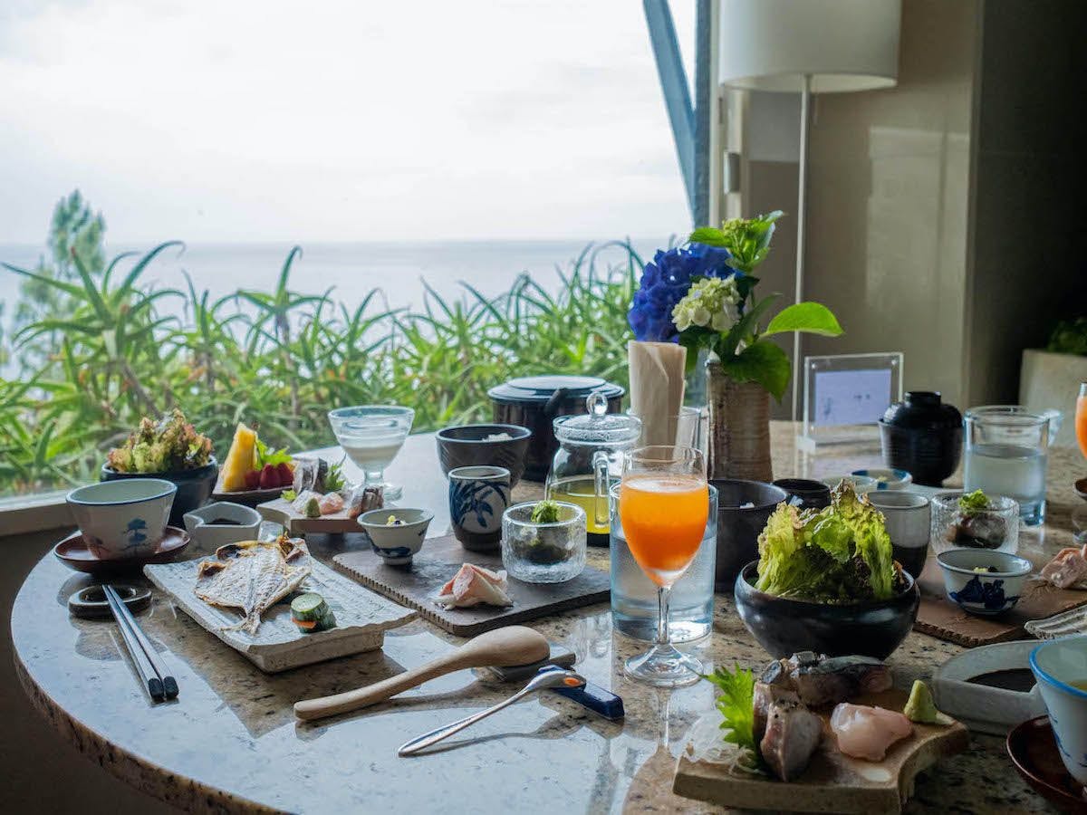 ISANA Resort: Natural Private Hotsprings and Ocean View Boutique Hotel