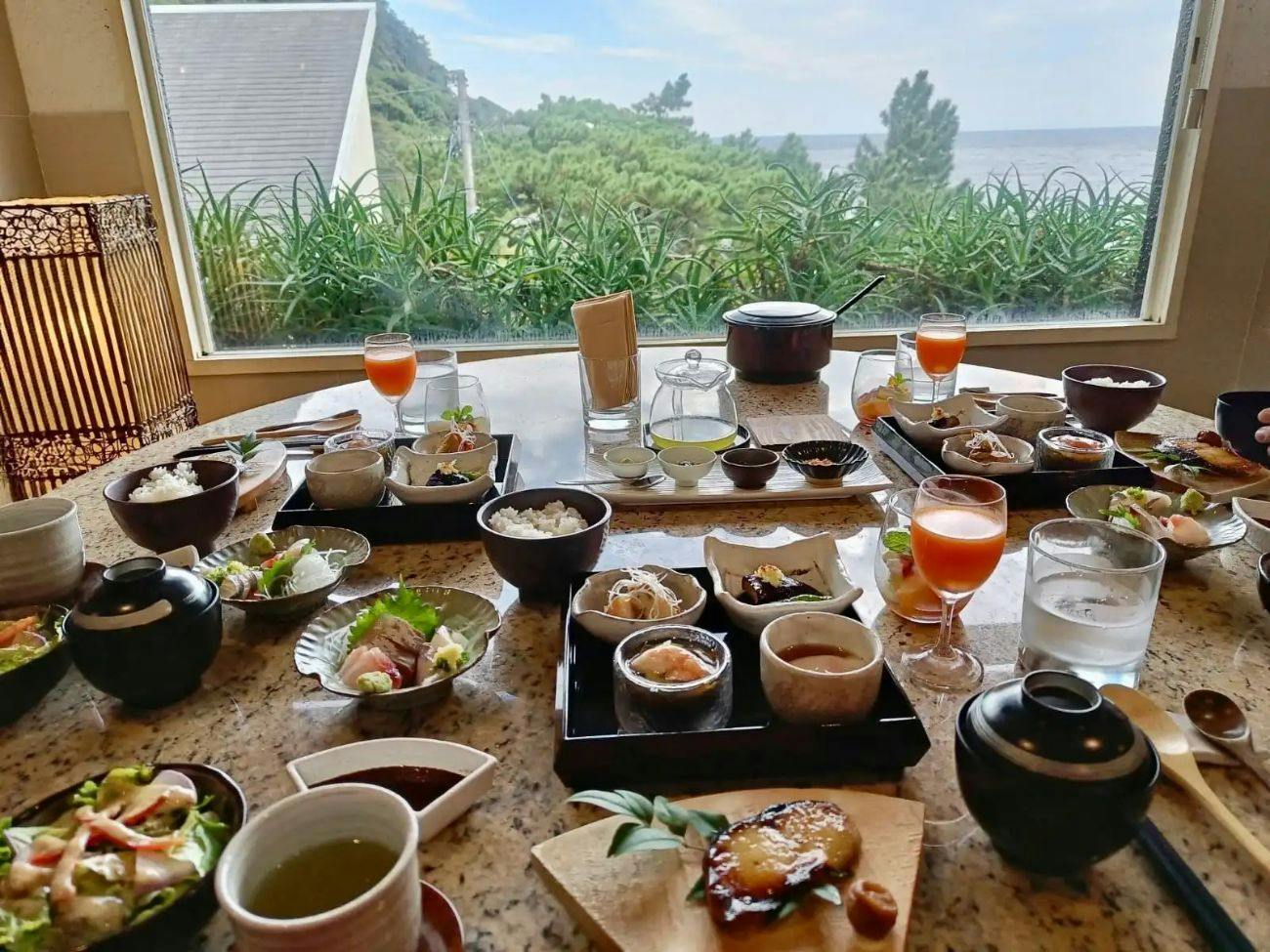 ISANA Resort: Natural Private Hotsprings and Ocean View Boutique Hotel