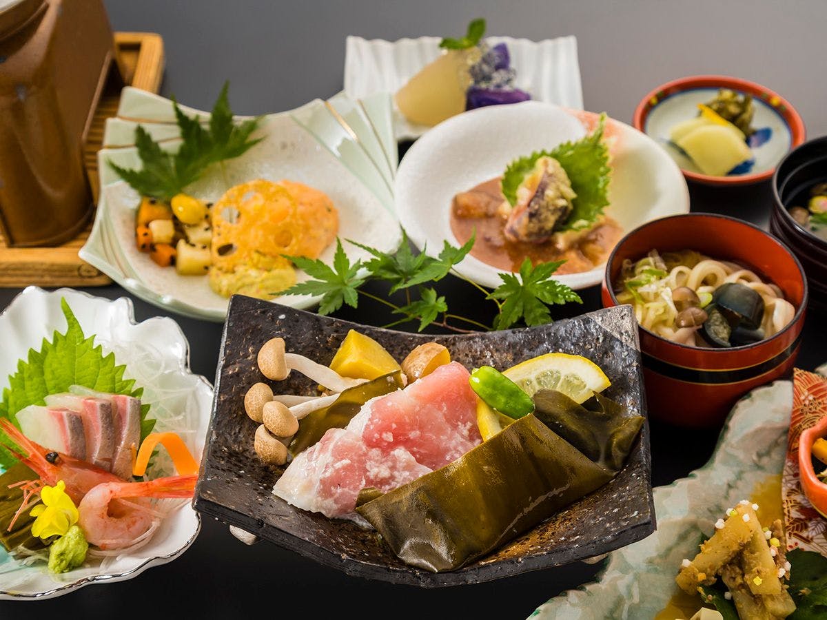Jintsukyo Kasuga Onsen Tominowa