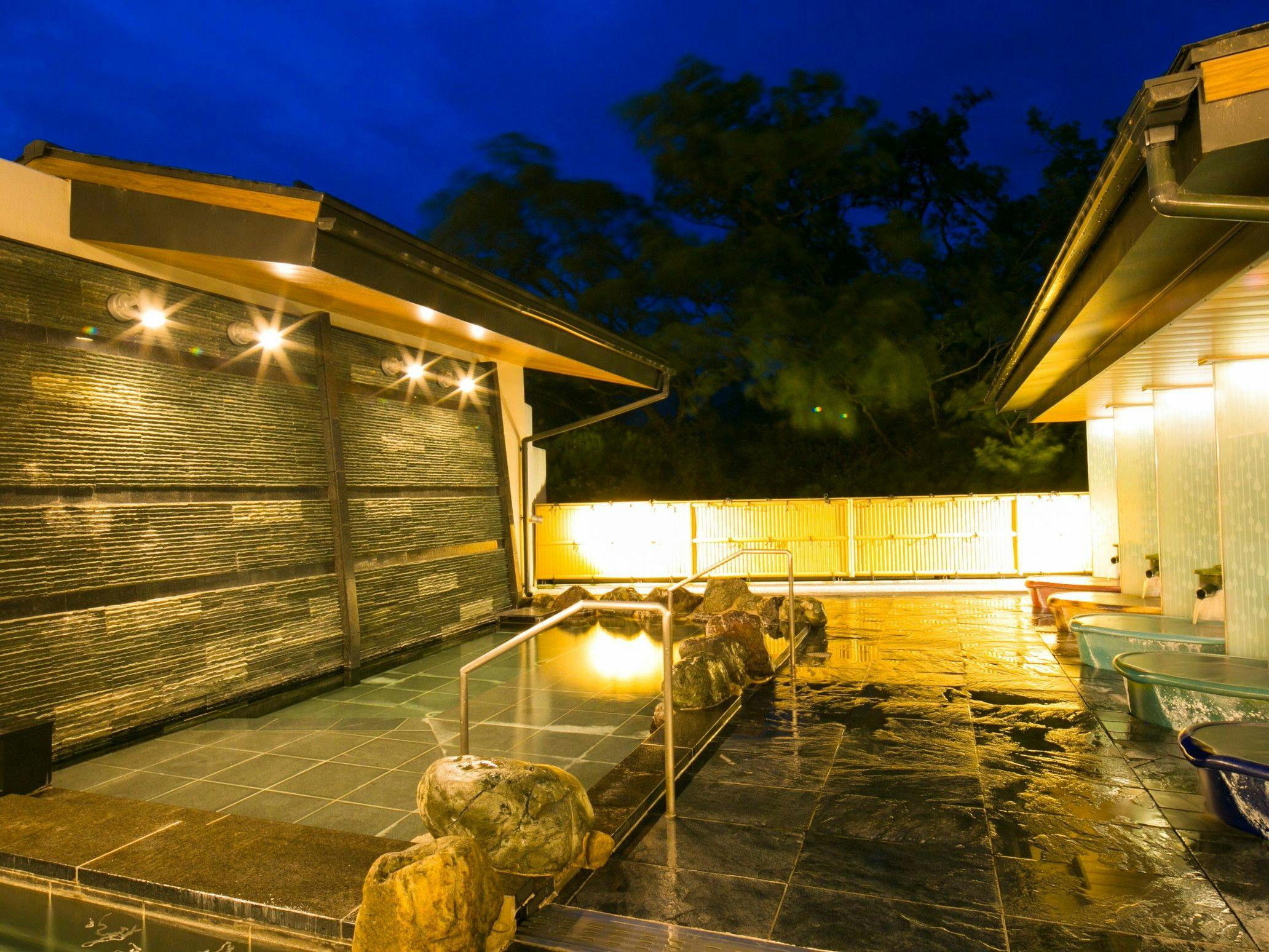 Jintsukyo Kasuga Onsen Tominowa