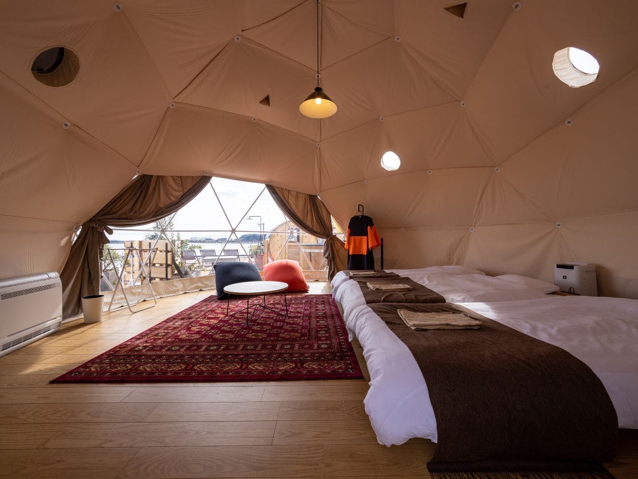 ภายในเต็นท์โดม