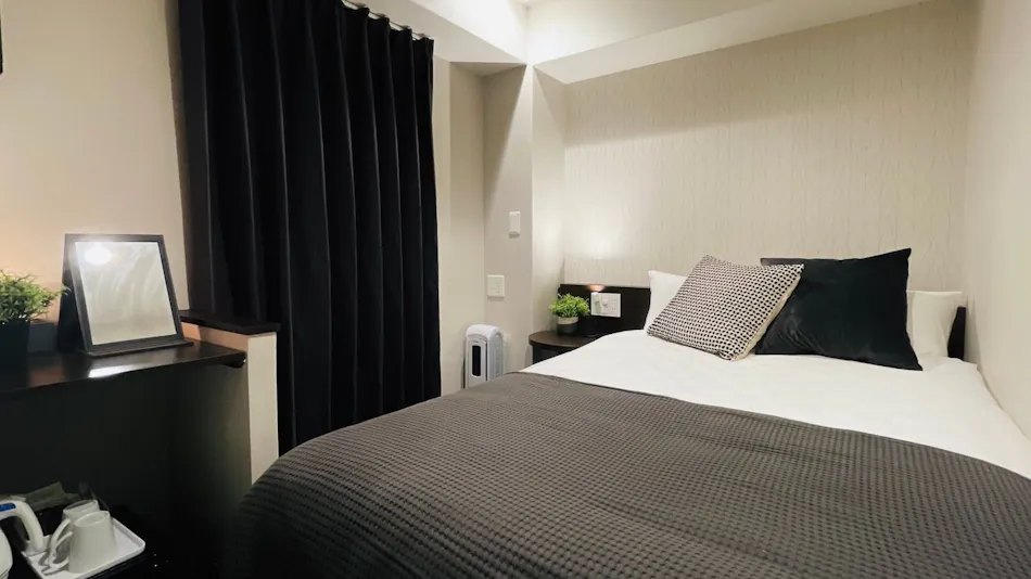 R Hotel Honmachi