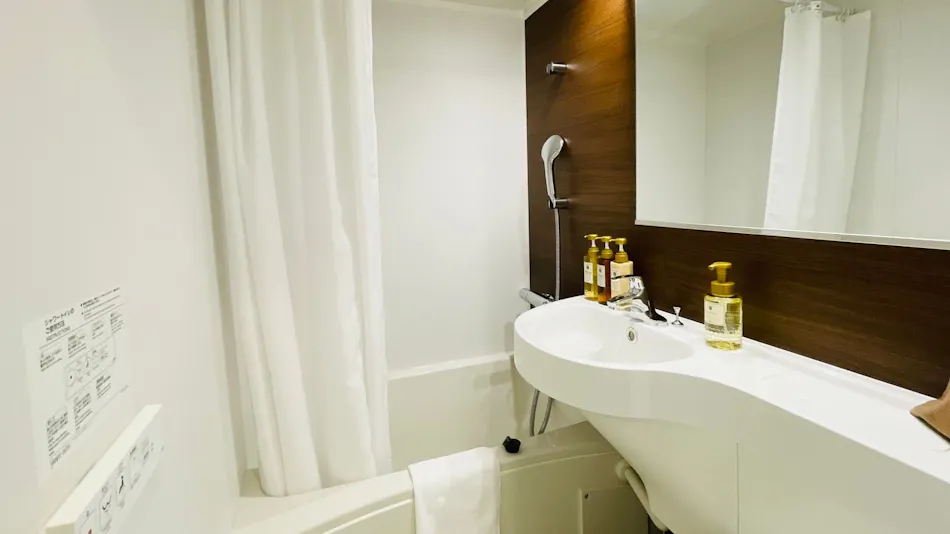 R Hotel Honmachi