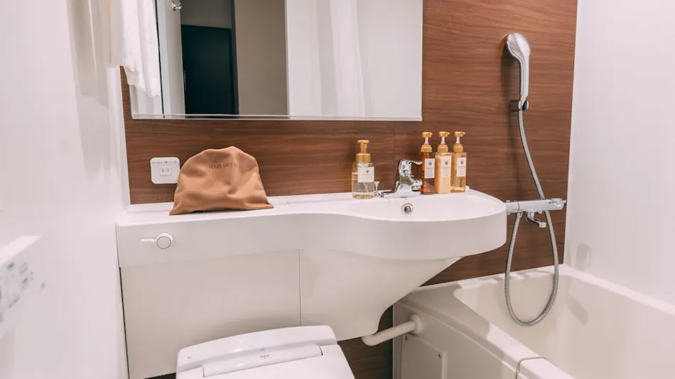 R Hotel Honmachi