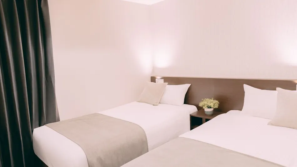 R Hotel Honmachi