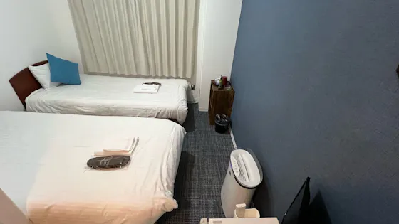 컴팩트한 트윈룸입니다.