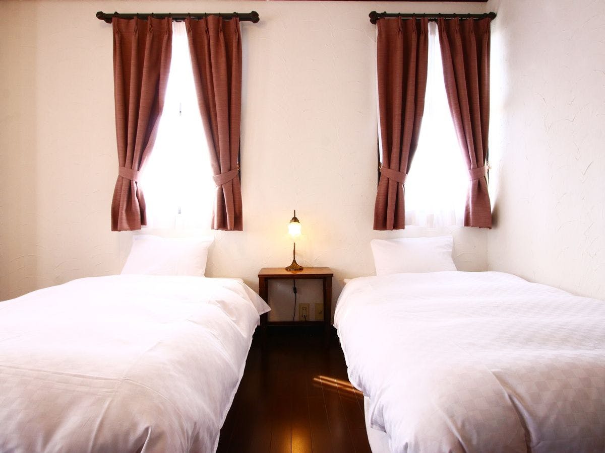 ทวิน◆สามารถรองรับผู้ใหญ่ได้สูงสุด 2 ท่าน