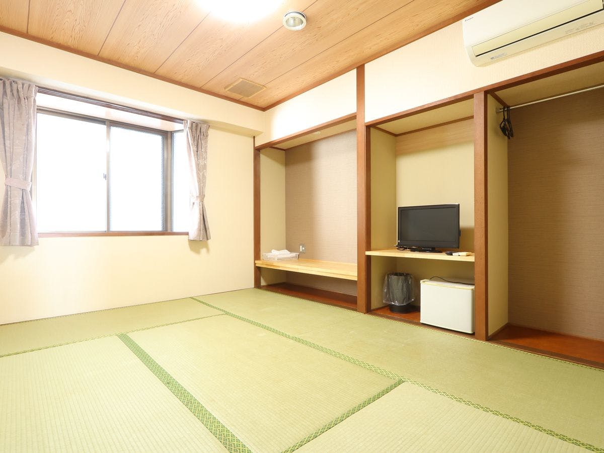 [Non-Smoking Japanese-Style Room] With Bath and Toilet (Non-Smoking)