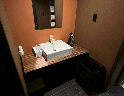 4階ワケありフロア共用脱衣所兼洗面所