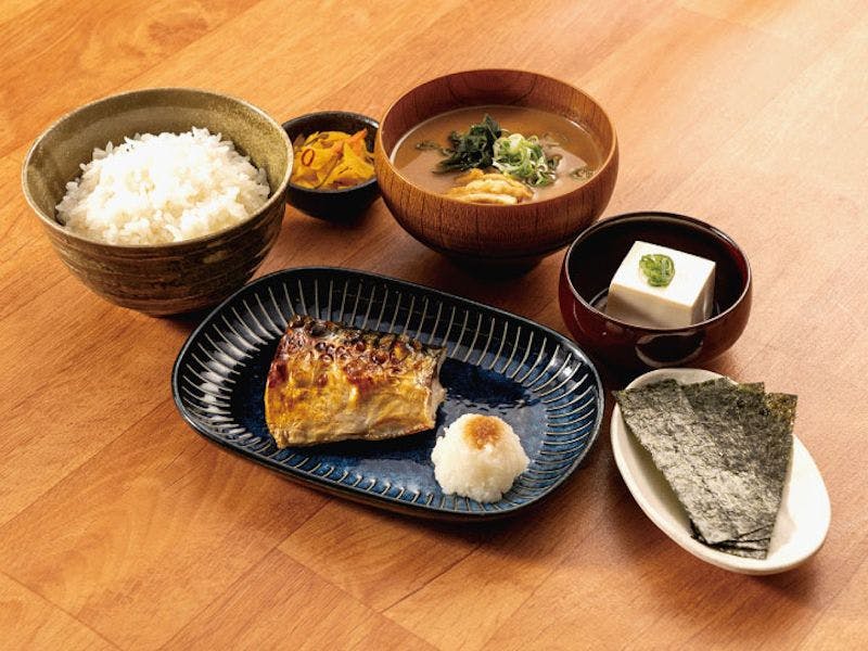 ชุดปลาซาบะย่างเกลือ