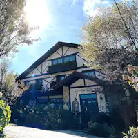 ภายนอกของเพนชั่น