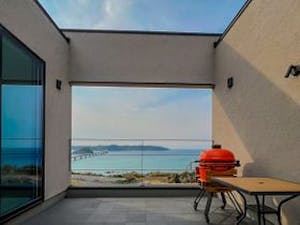 【山口県下関・長府・川棚の高級貸し別荘・コテージ】Villa mikuri 角島