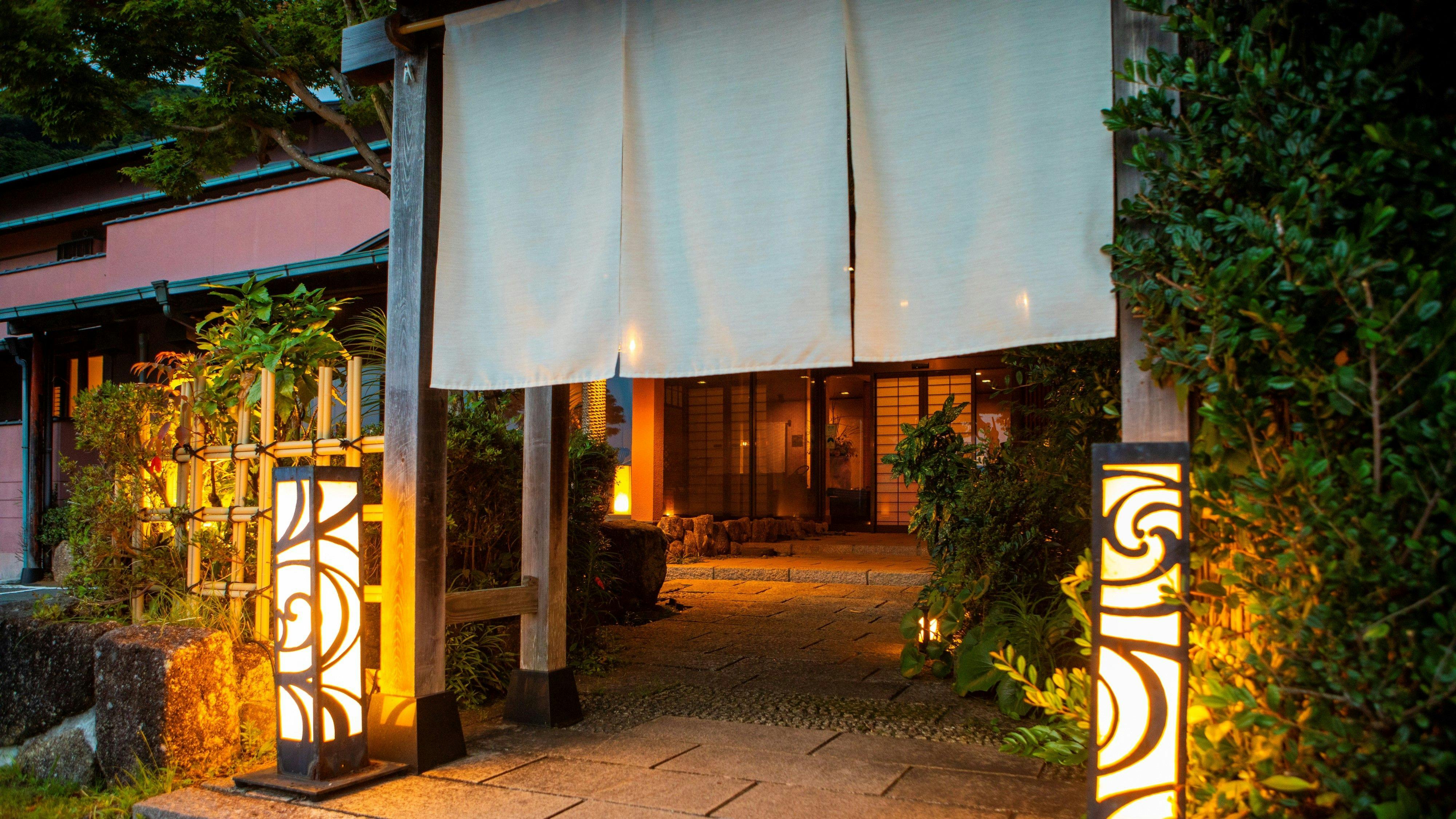 ม่านประตูทางเข้า