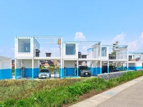 ＨＩＭＩ　ＧＬＡＭＰＩＮＧ　ＲＥＳＯＲＴ　ＷＨＡＲＦ＆ＣＯ．