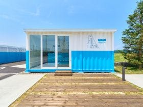 ＨＩＭＩ　ＧＬＡＭＰＩＮＧ　ＲＥＳＯＲＴ　ＷＨＡＲＦ＆ＣＯ．