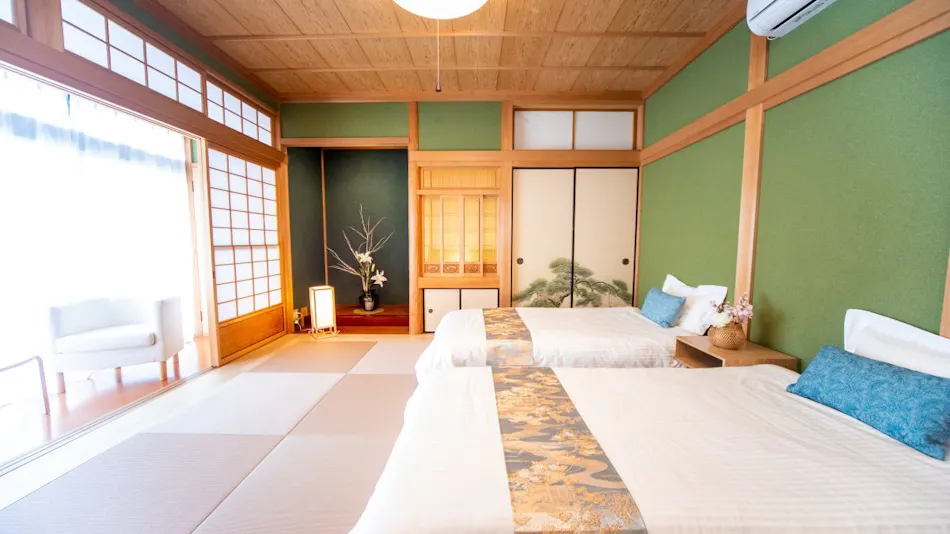 Awaji Egaosakuie Tonouchi