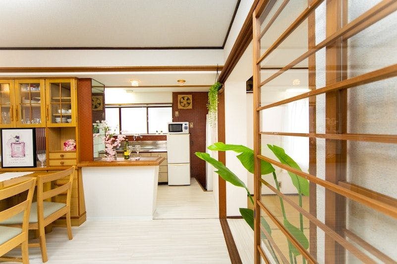 Higashiomi Large House