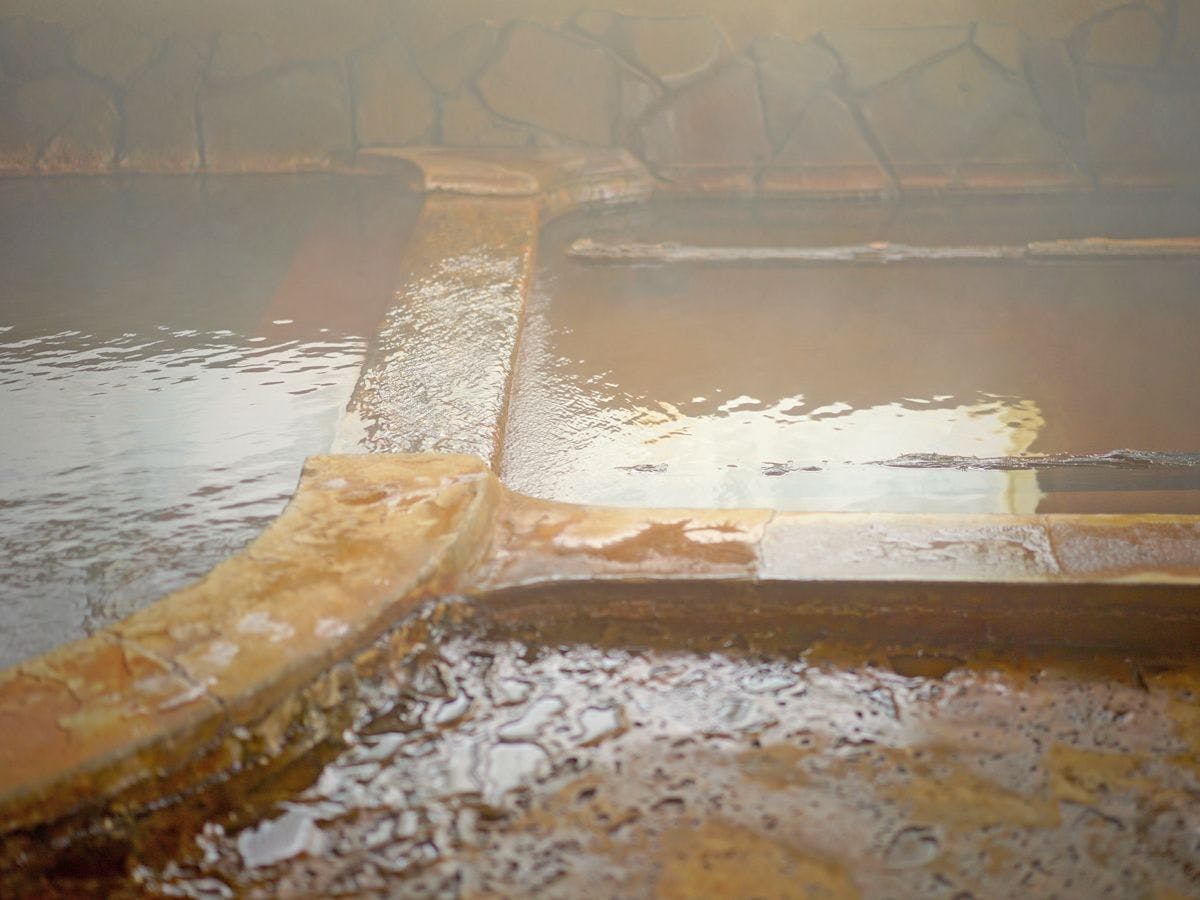 อ่างอาบน้ำในร่ม