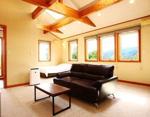 2Fダブル◆天窓&石壁風呂付