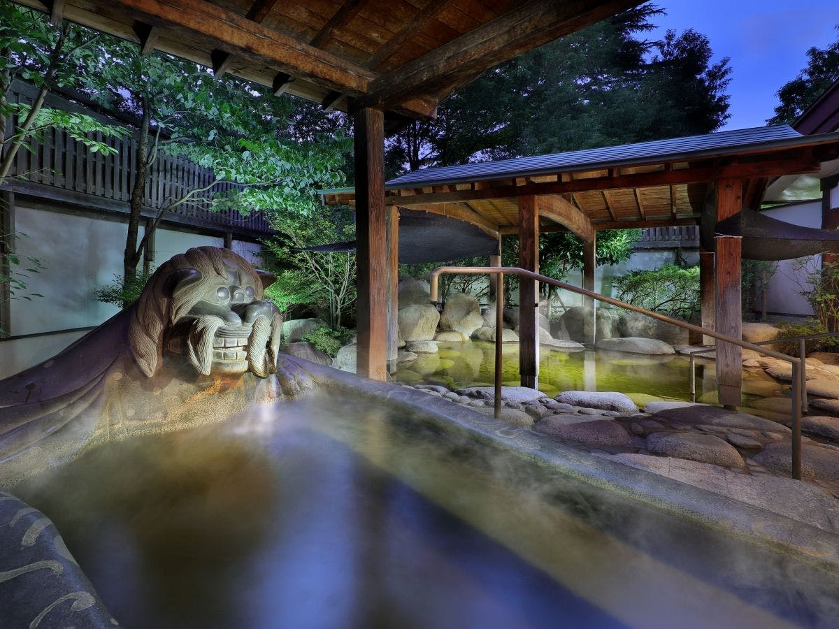 *【ออนเซ็นกลางแจ้ง】