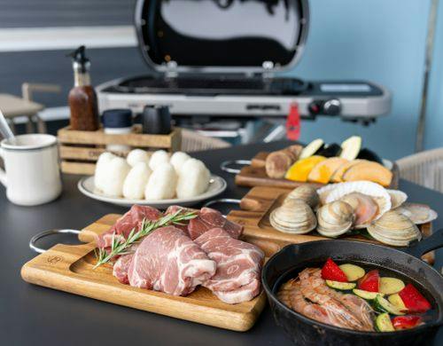 アウトドアダイニングでテラスBBQ