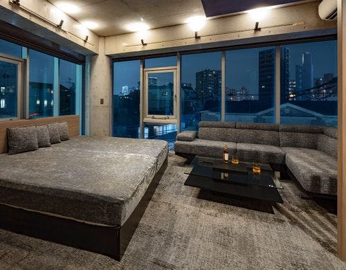 4F リビングルーム