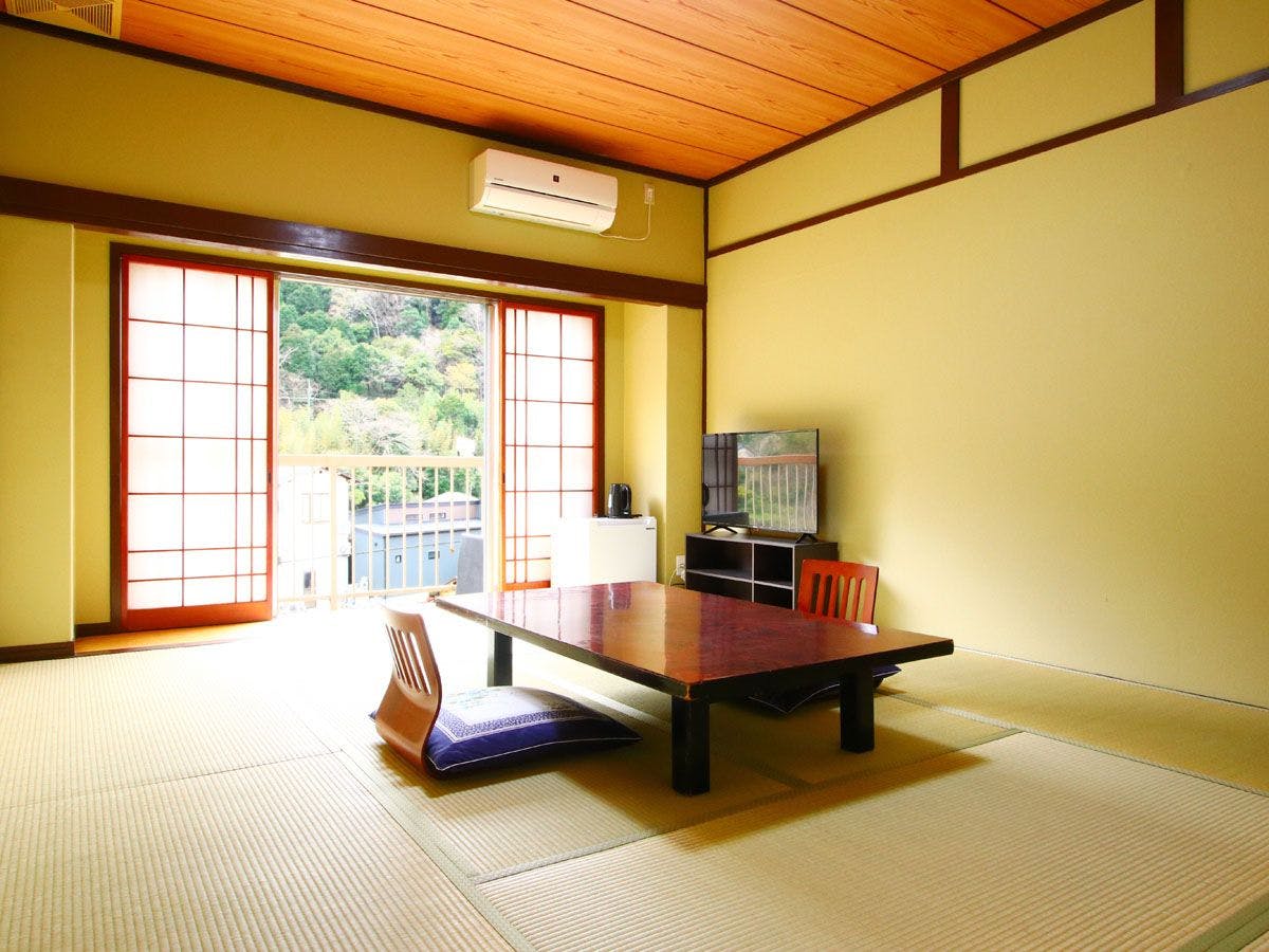 10 เสื่อทาทามิ■สามารถชมวิวภูเขาสีเขียวได้