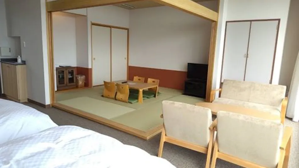 Public Inn Mount Akane