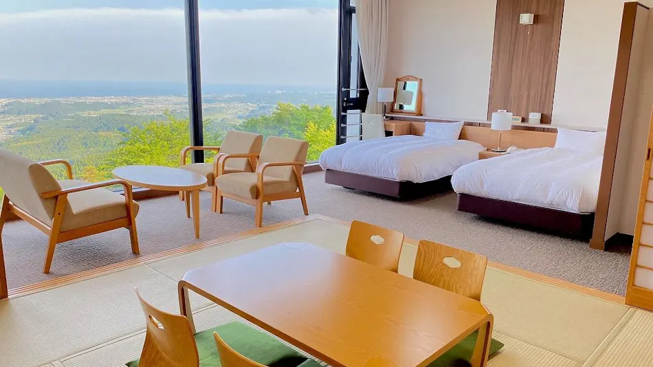 Public Inn Mount Akane