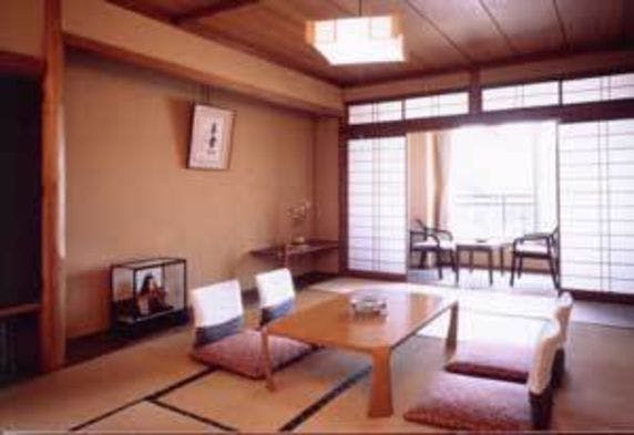 ห้องสไตล์ญี่ปุ่น ขนาด 8 เสื่อทาทามิ