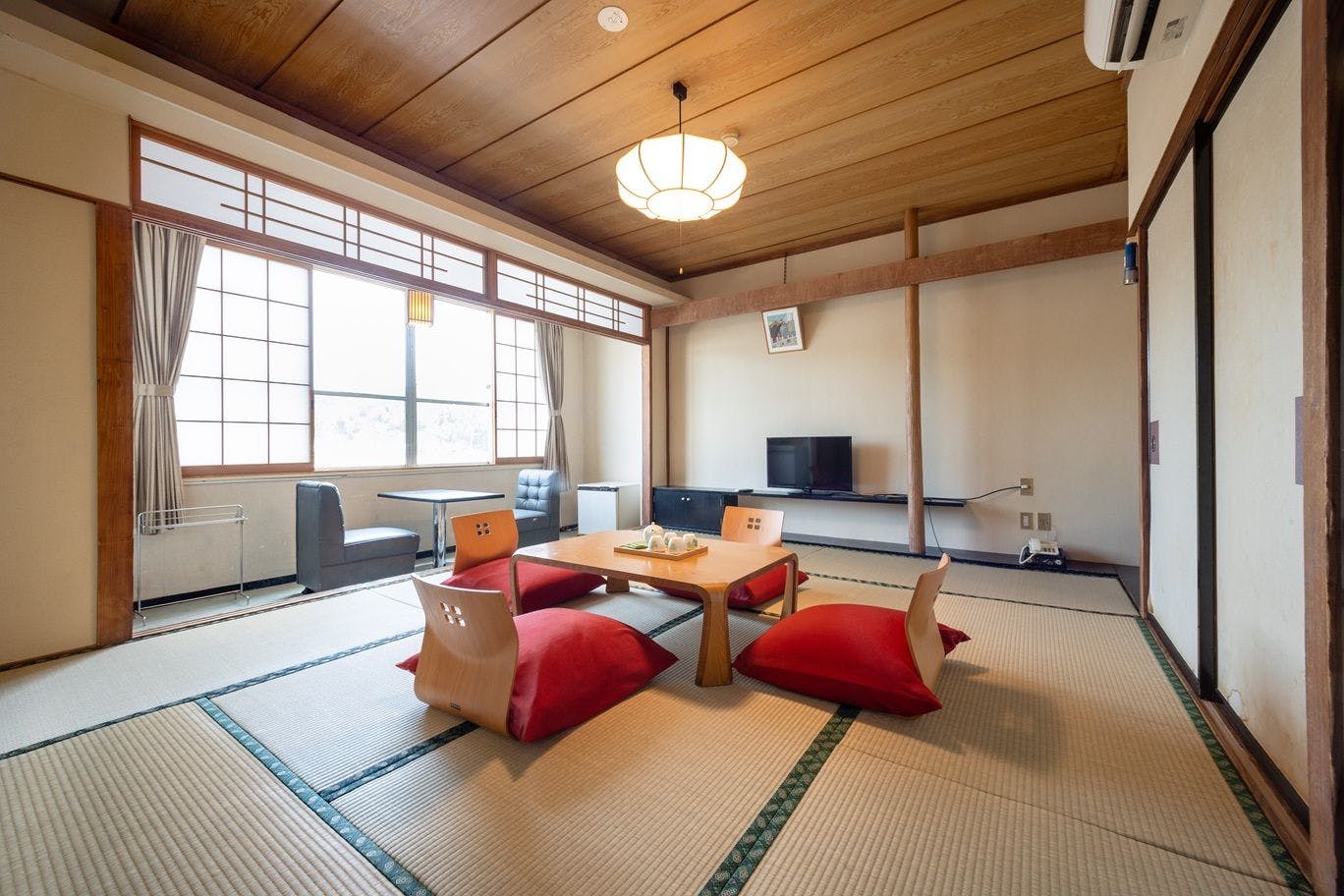 【อาคารเสริม】ห้องขนาด 10 เสื่อญี่ปุ่น