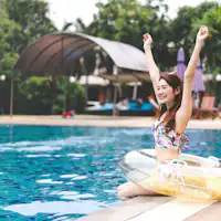 สระว่ายน้ำสำหรับผู้หญิง