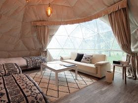 Ｈａｇａ　Ｆａｒｍ　＆　Ｇｌａｍｐｉｎｇ