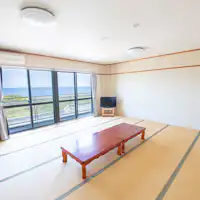 Kamar gaya Jepang 15 tatami, tanpa kamar mandi dalam / Mandi di pemandian umum besar.
