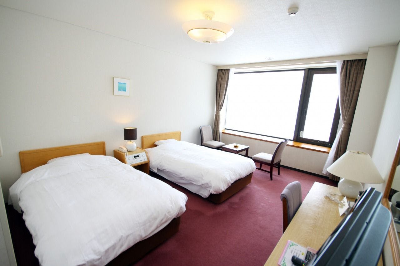 Main Building Kamar Twin Gaya Barat (Tipe A dan Tipe B)