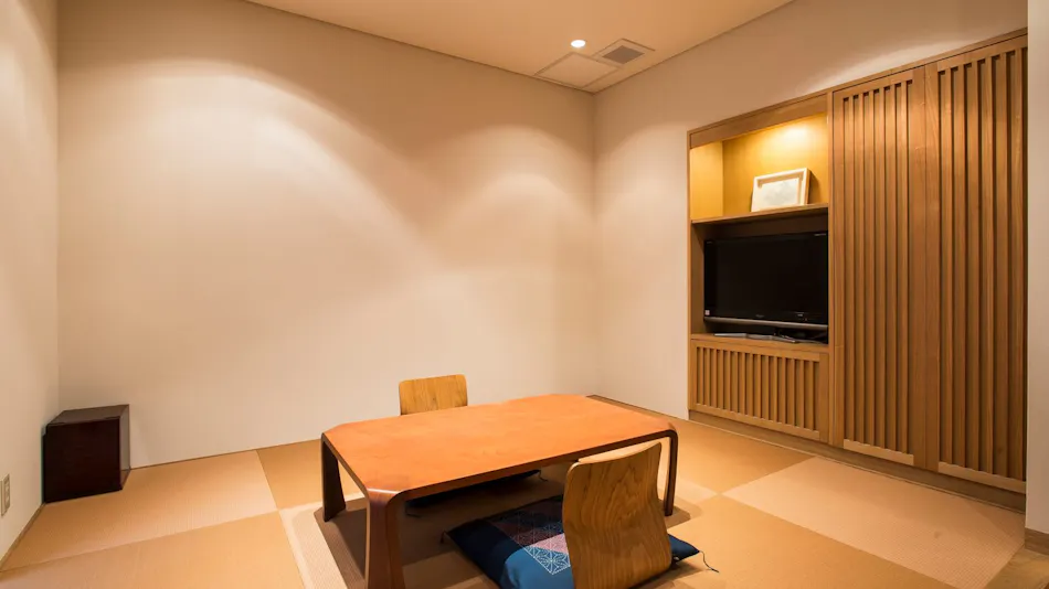 Kyoto Kitashirakawa Natural Radium Onsen Eisenkyo
