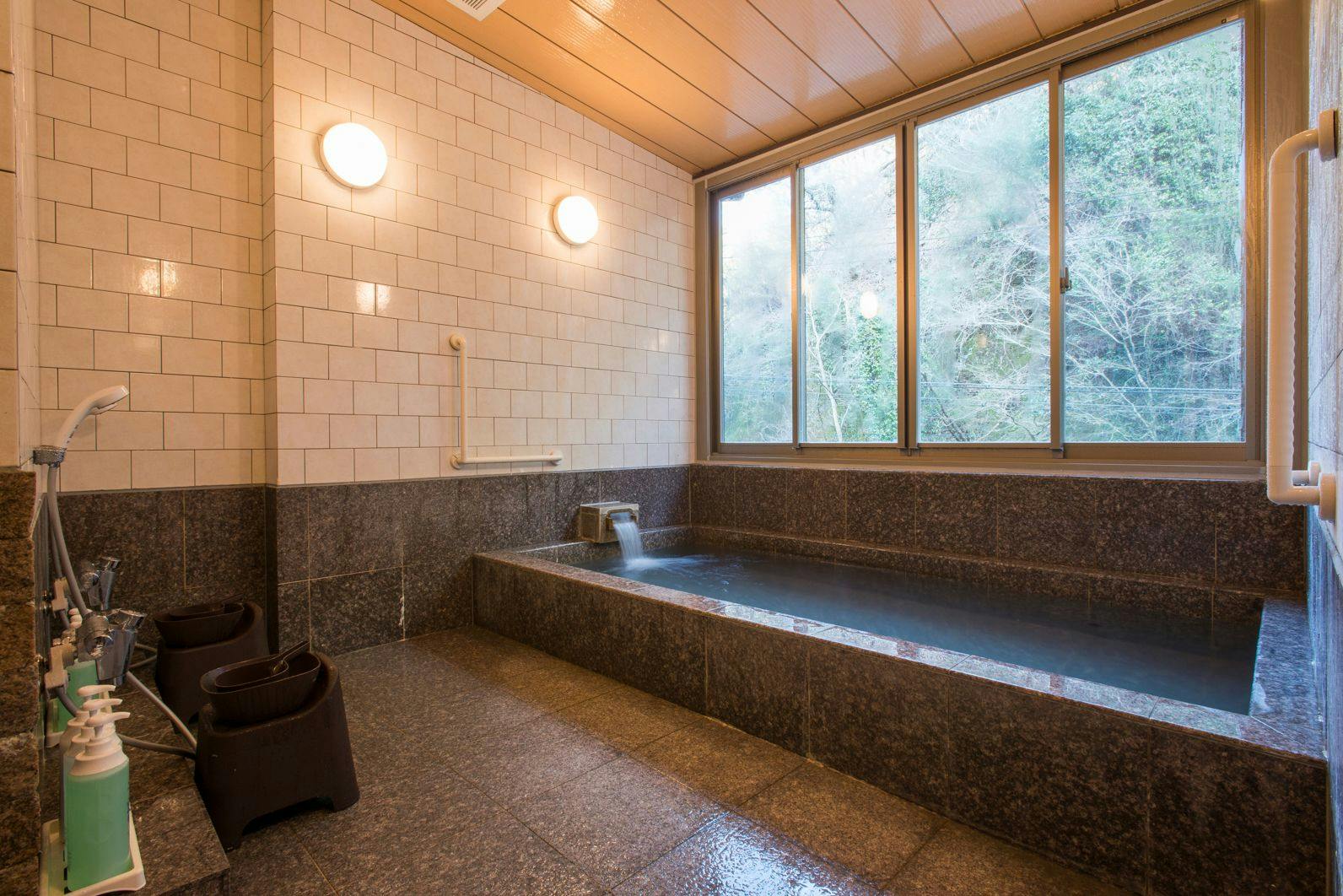 Kyoto Kitashirakawa Natural Radium Onsen Eisenkyo