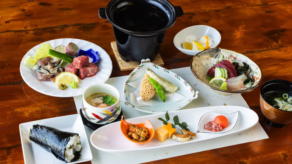 HOTEL SEASONS NICHINAN
