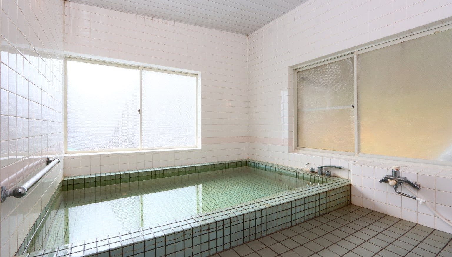 【ห้องอาบน้ำแยกชายหญิง】