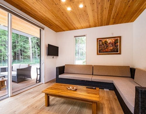 ・【ブリッジ棟】リビング