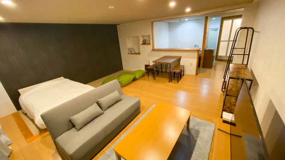 Apartment Goto