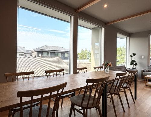 ダイニングテーブル