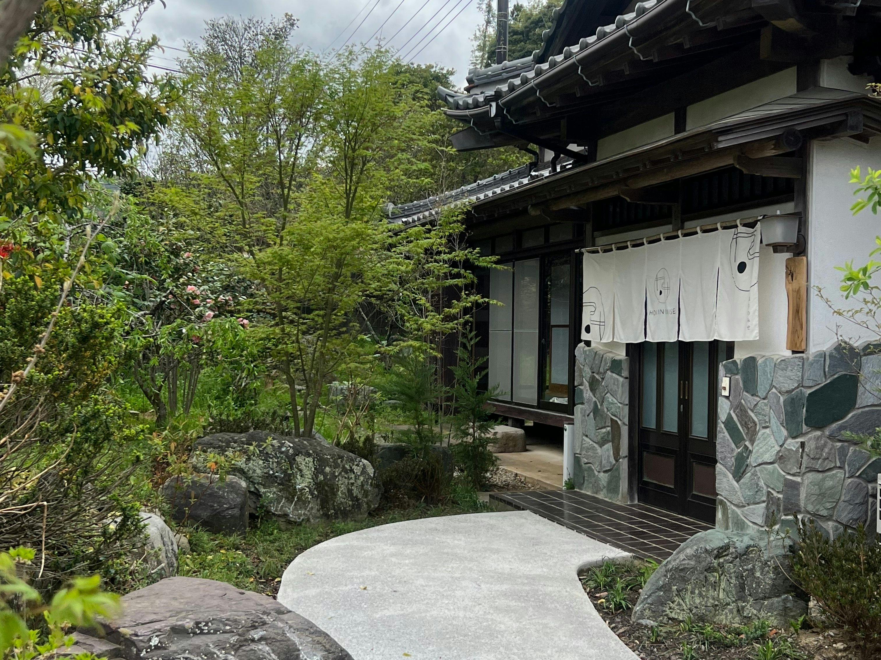 ภายนอกอาคาร