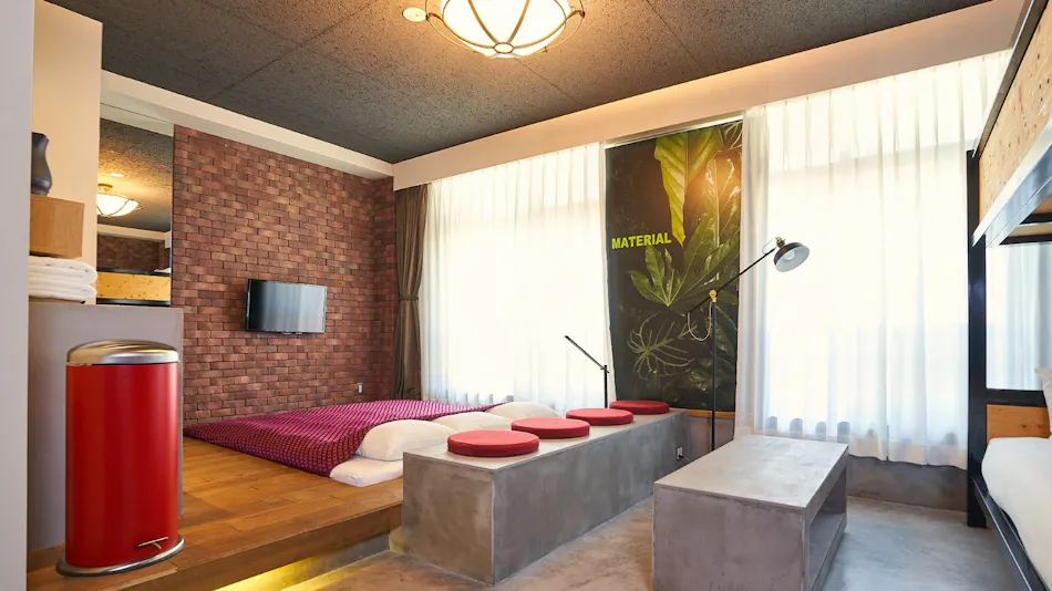 HOTEL MATERIAL