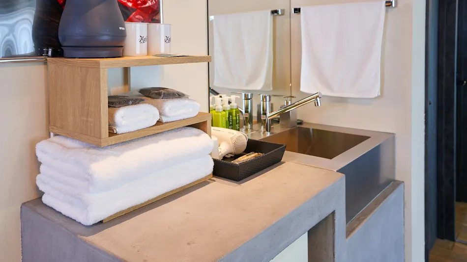 HOTEL MATERIAL