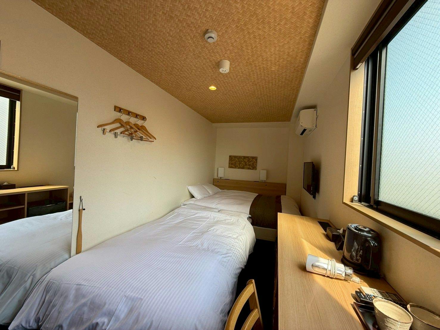 Hotel Akari