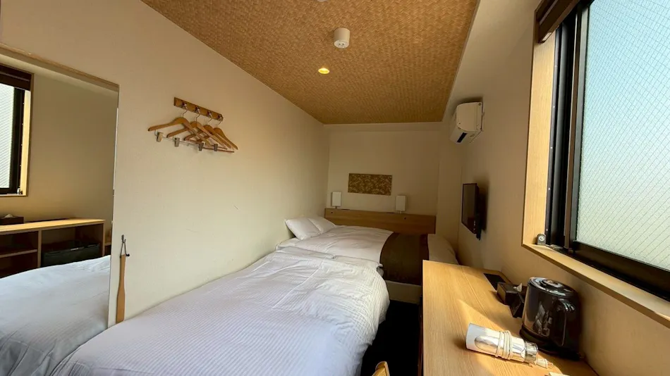 Hotel Akari