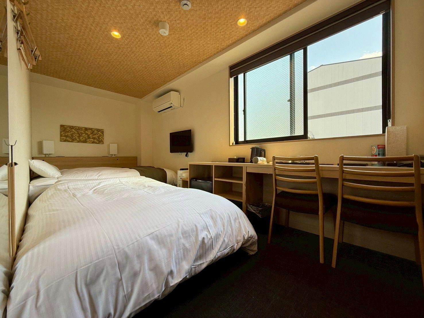 Hotel Akari